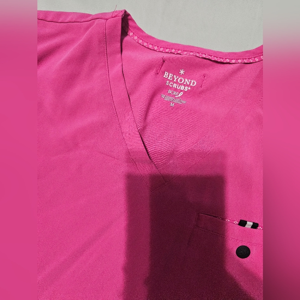 Scrub set